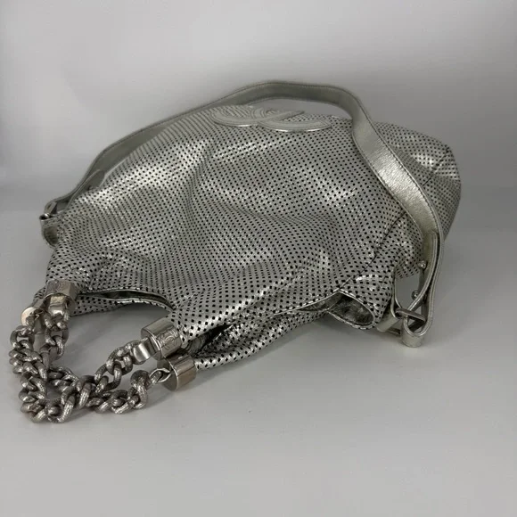 CHANEL Rodeo Drive Tote - Picture 7 of 9